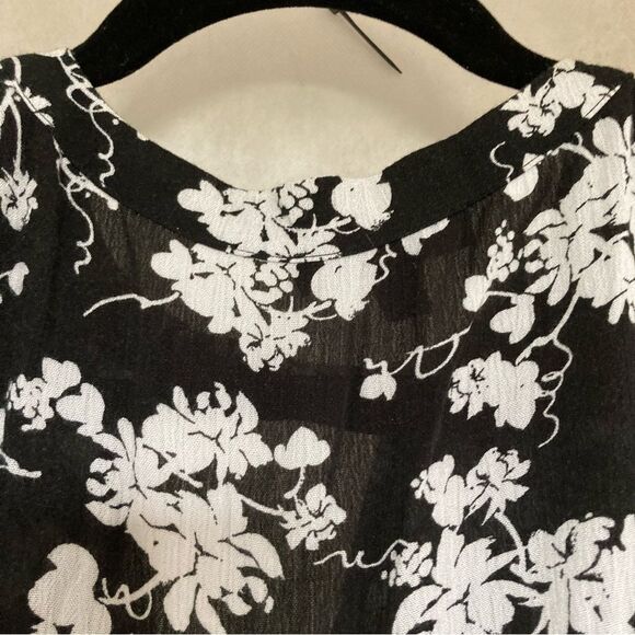 LANE BRYANT Floral Black White Tunic Top Blouse Womens Plus Size 18 20 - Picture 11 of 15